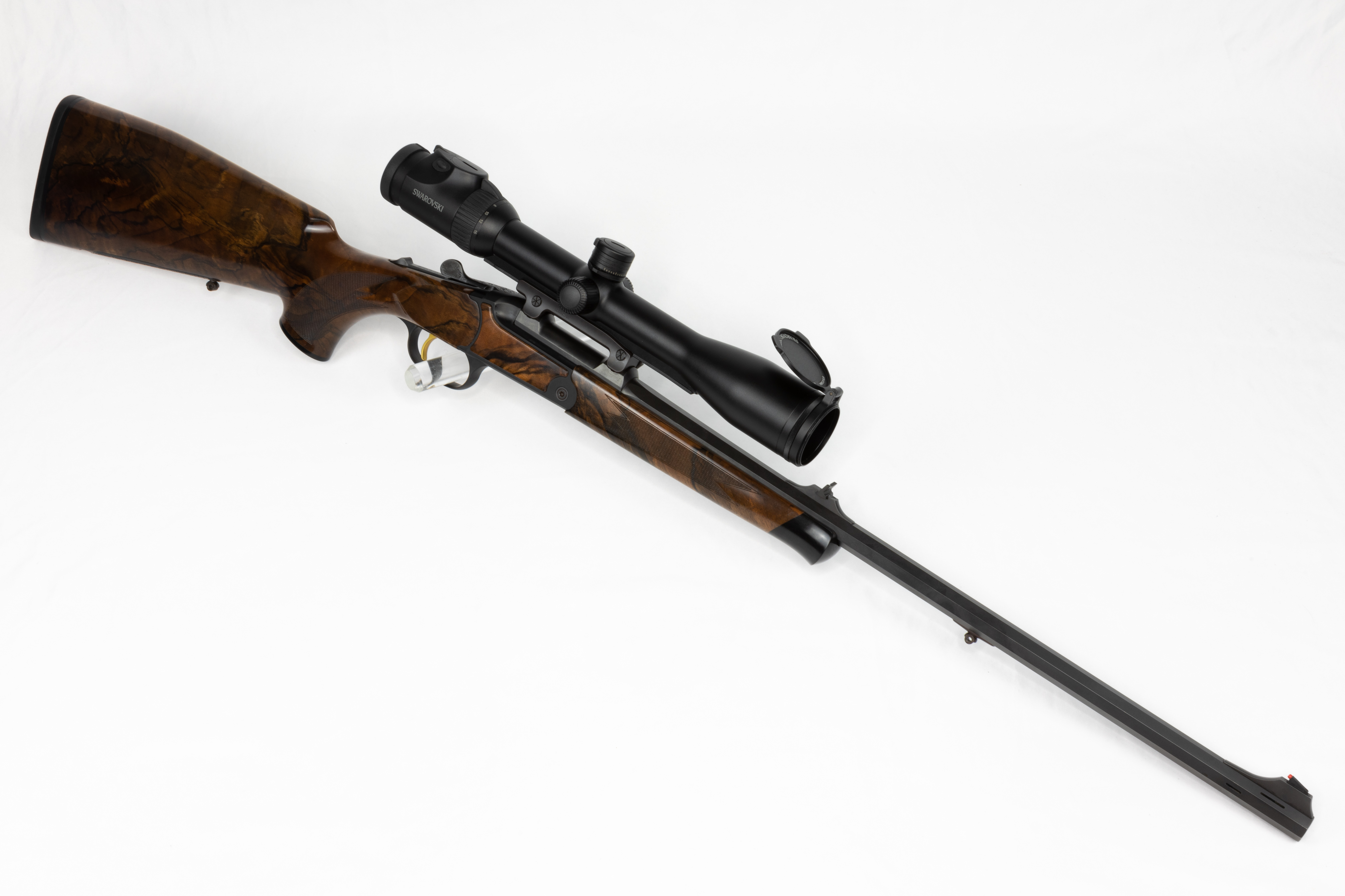 gebr. BLASER K95 Attache mit montiertem SWAROVSKI Z6i2,5-15x44P gebr. BLASER K95 Attache mit montiertem SWAROVSKI Z6i2,5-15x44P