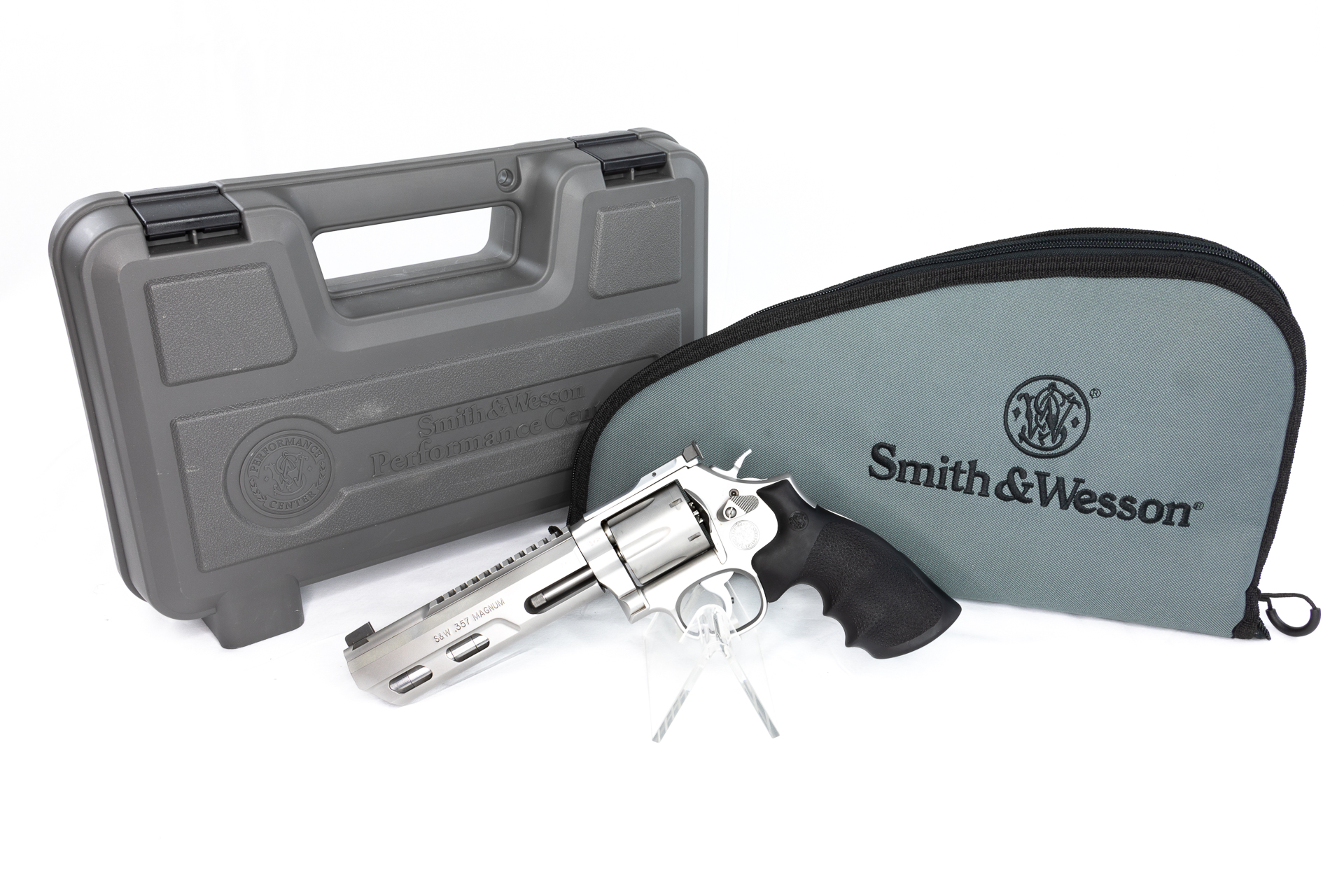 gebr. SMITH & WESSON Mod. 686 Competitor Performance Center im orig. Koffer mit Tasche, Zustand: Neuwertig - NPR: € 3.125,00 gebr. SMITH & WESSON Mod. 686 Competitor Performance Center im orig. Koffer mit Tasche, Zustand: Neuwertig - NPR: € 3.125,00