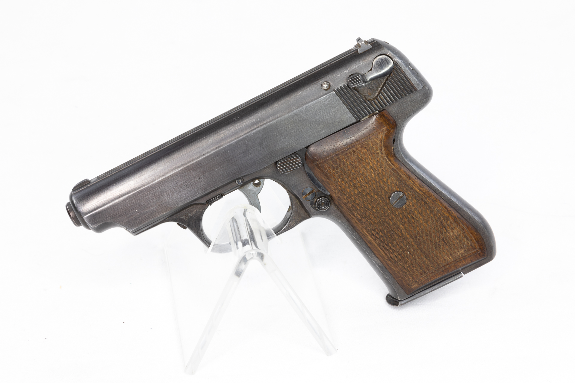 gebr. SAUER Pistole Mod. 38H mit Holzgriffschale