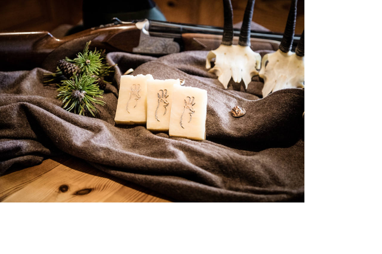 Naturseifen aus Wildtierfetten Naturseifen aus Wildtierfetten