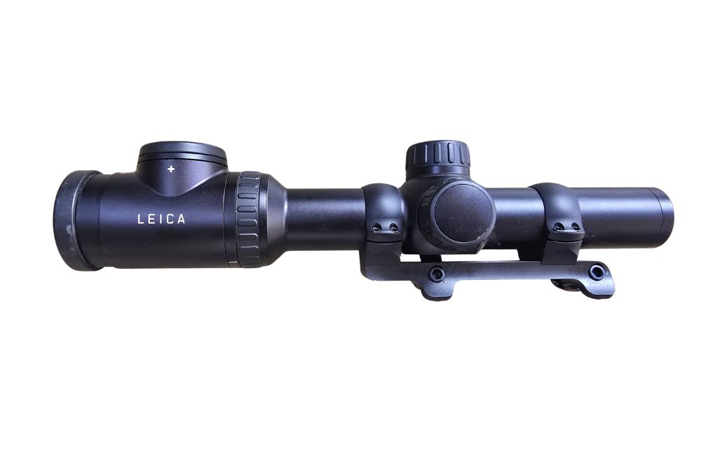 gebr. SAUER 505 Synchro XT mit orig. SM mortietem SWAROVSKI Z8i 3,5-28x50P L Abs. 4A-I mit BTF und Wechseloptik LEICA Magnus 1-6x24i, und ROEDALE  Hunter 50XK+ #H50XK-01661, Zustand: Neuwertig