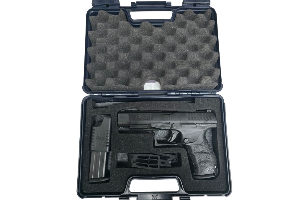 gebr. WALTHER Mod. PPQ M2 4,5" im Originalkoffer, Zustand: Sehr gut NPR: € 799,00