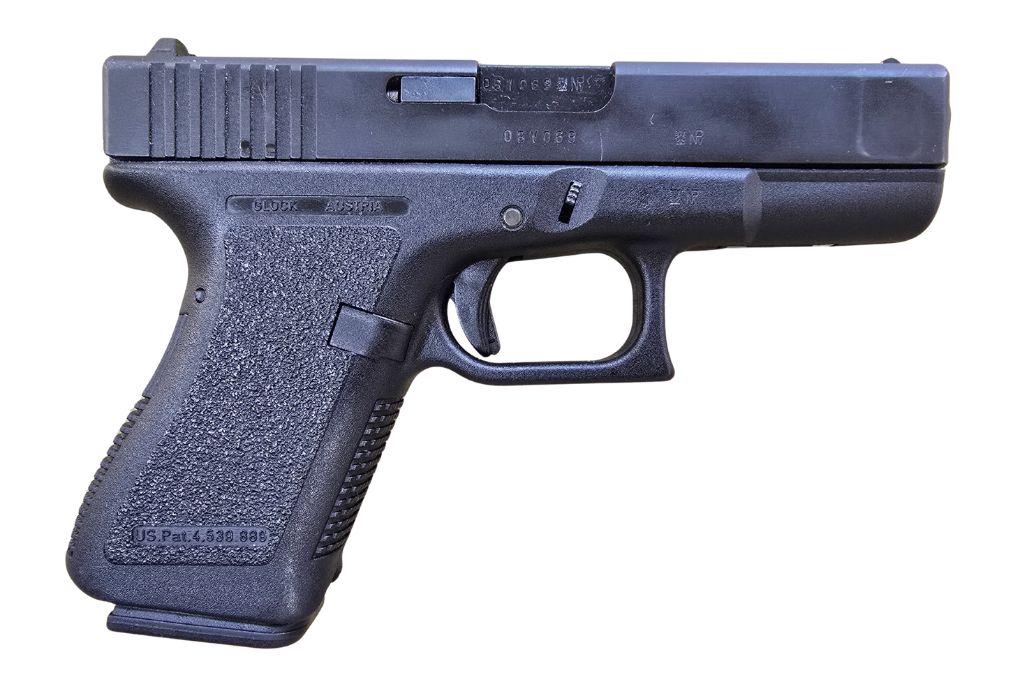 gebr. GLOCK Mod. 19 in Originalkassette mit Reservemagazin und Ladehilfe, Zustand: Gut