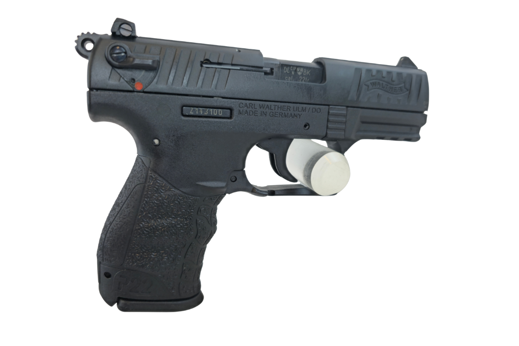 gebr. WALTHER P22 mit Reservemagazing und Wechselrücken im Originalkoffer, Zustand: Neuwertig, NPR: € 459,00 gebr. WALTHER P22 mit Reservemagazing und Wechselrücken im Originalkoffer, Zustand: Neuwertig, NPR: € 459,00