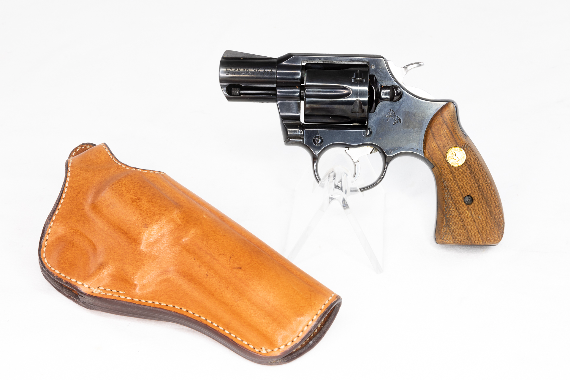 RARITÄT - gebr. COLT Revolver Mod. Lawman MKIII mit Holzgriff und Lederholster